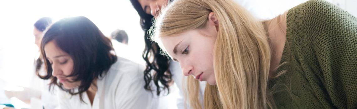 Seniors design full stage set for theatre production