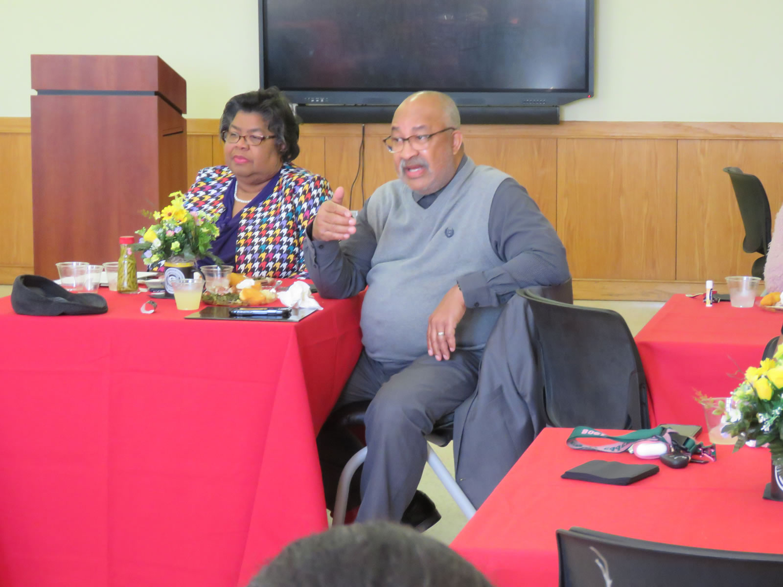 E.L. Cole Honors College Lunch and Learn - Photo 22