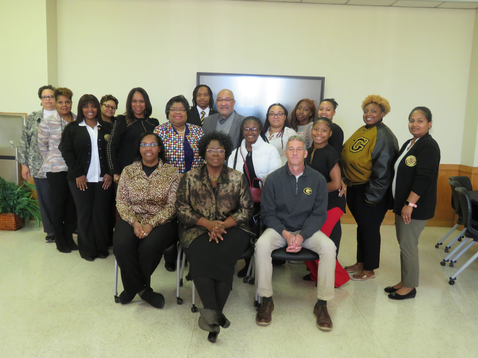 E.L. Cole Honors College Lunch and Learn - Photo 32